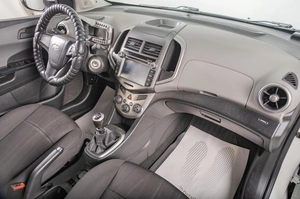 Седан Chevrolet Aveo 2015 года, 739000 рублей, Томск