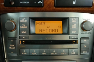 Седан Toyota Avensis 2007 года, 799000 рублей, Омск