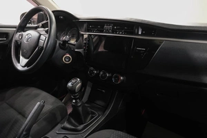 Седан Toyota Corolla 2013 года, 1099000 рублей, Новокузнецк