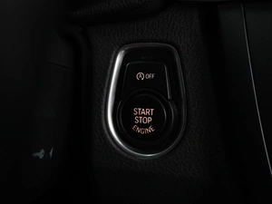 Седан BMW 3 серия 2015 года, 1749000 рублей, Воронеж