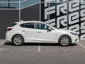 Хетчбэк Mazda Axela 2018 года, 1420000 рублей, Краснодар