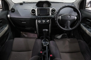 Хетчбэк Toyota Ist 2002 года, 449000 рублей, Новокузнецк