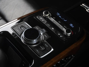 Седан Genesis G90 2016 года, 3299000 рублей, Тюмень