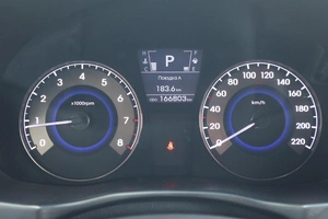 Хэтчбек Hyundai Solaris 2012 года, 990000 рублей, Мирное