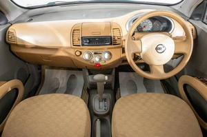 Хетчбэк Nissan March 2002 года, 299000 рублей, Барнаул