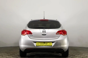 Хетчбэк Opel Astra 2012 года, 629000 рублей, Пермь