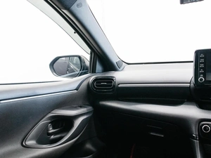Хетчбэк Toyota Yaris 2020 года, 1500000 рублей, Красноярск