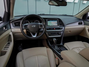 Седан Hyundai Sonata 2018 года, 2230000 рублей, Краснодар