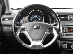 Хетчбэк Kia Rio 2015 года, 867200 рублей, Казань