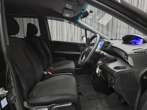 Минивэн Honda Freed 2011 года, 935000 рублей, Красноярск