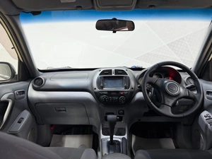 Внедорожник Toyota RAV4 2002 года, 799000 рублей, Красноярск