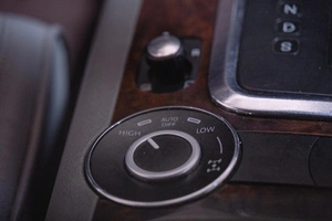 Внедорожник Volkswagen Touareg 2008 года, 1269000 рублей, Томск