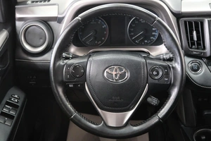 Внедорожник Toyota RAV4 2018 года, 2599000 рублей, Омск