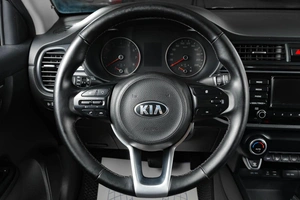 Седан Kia Rio 2017 года, 1379000 рублей, Тюмень