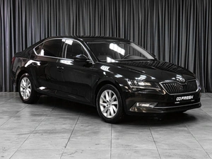 Лифтбек Skoda Superb 2018 года, 2399000 рублей, Тюмень