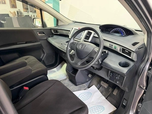 Минивэн Honda Freed 2014 года, 1099000 рублей, Красноярск