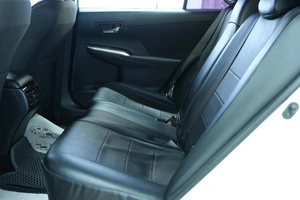 Седан Toyota Camry 2013 года, 2049000 рублей, Омск