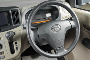Хетчбэк Daihatsu Mira e:S 2015 года, 749000 рублей, Тюмень