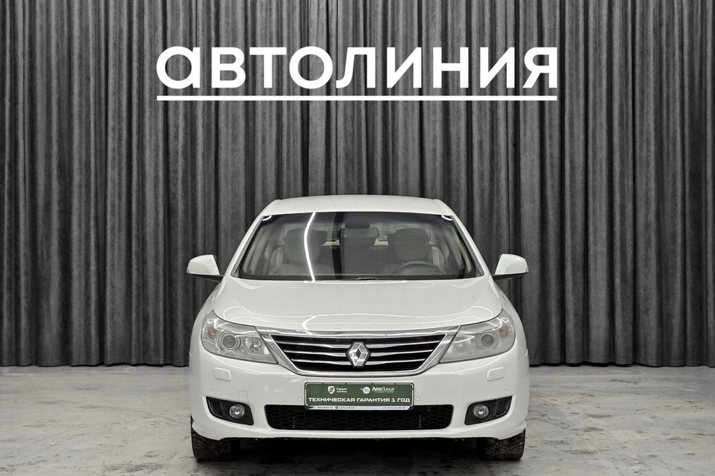 Седан Renault Latitude 2011 года, 870000 рублей, Красноярск