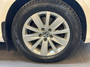 Универсал Volkswagen Passat 2014 года, 997000 рублей, Красноярск