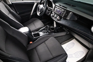 Внедорожник Toyota RAV4 2017 года, 2349000 рублей, Сургут