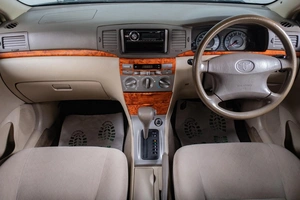 Седан Toyota Corolla Fielder 2005 года, 679000 рублей, Томск