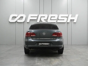 Седан Volkswagen Passat 2012 года, 1284000 рублей, Воронеж