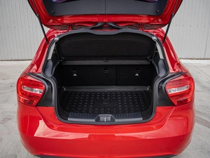 Хетчбэк Mercedes-benz A-класс 2015 года, 1645000 рублей, Краснодар