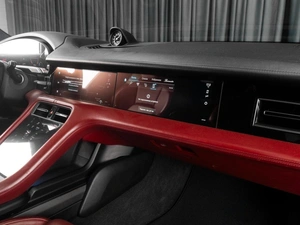 Седан Porsche Taycan 2020 года, 7639000 рублей, Тюмень