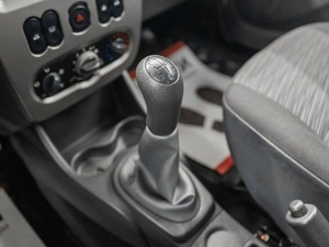 Хетчбэк Renault Sandero 2010 года, 675000 рублей, Красноярск