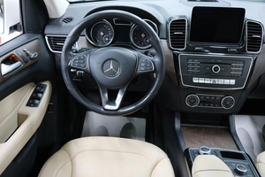 Внедорожник Mercedes-benz GLE-класс 2017 года, 4399000 рублей, Омск