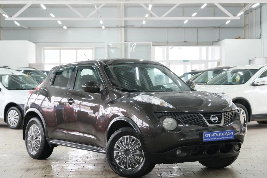 Внедорожник Nissan Juke 2011 года, 1049000 рублей, Омск