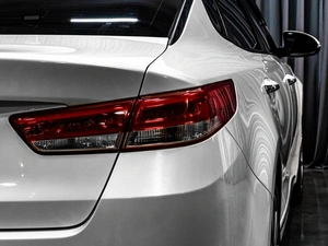 Седан Kia Optima 2018 года, 2049000 рублей, Тюмень