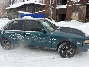 Седан Toyota Carina 1991 года, 130000 рублей, Ачинск