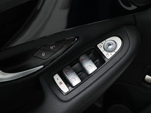 Седан Mercedes-benz C-класс 2017 года, 2975055 рублей, Москва