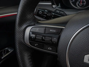 Седан Kia K5 2023 года, 3000000 рублей, Краснодар