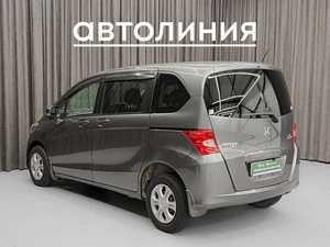 Минивэн Honda Freed 2010 года, 950000 рублей, Красноярск