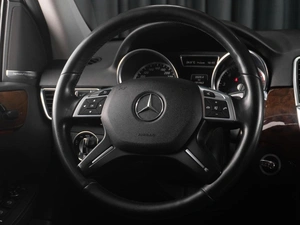 Внедорожник Mercedes-benz M-класс 2013 года, 2499000 рублей, Тюмень