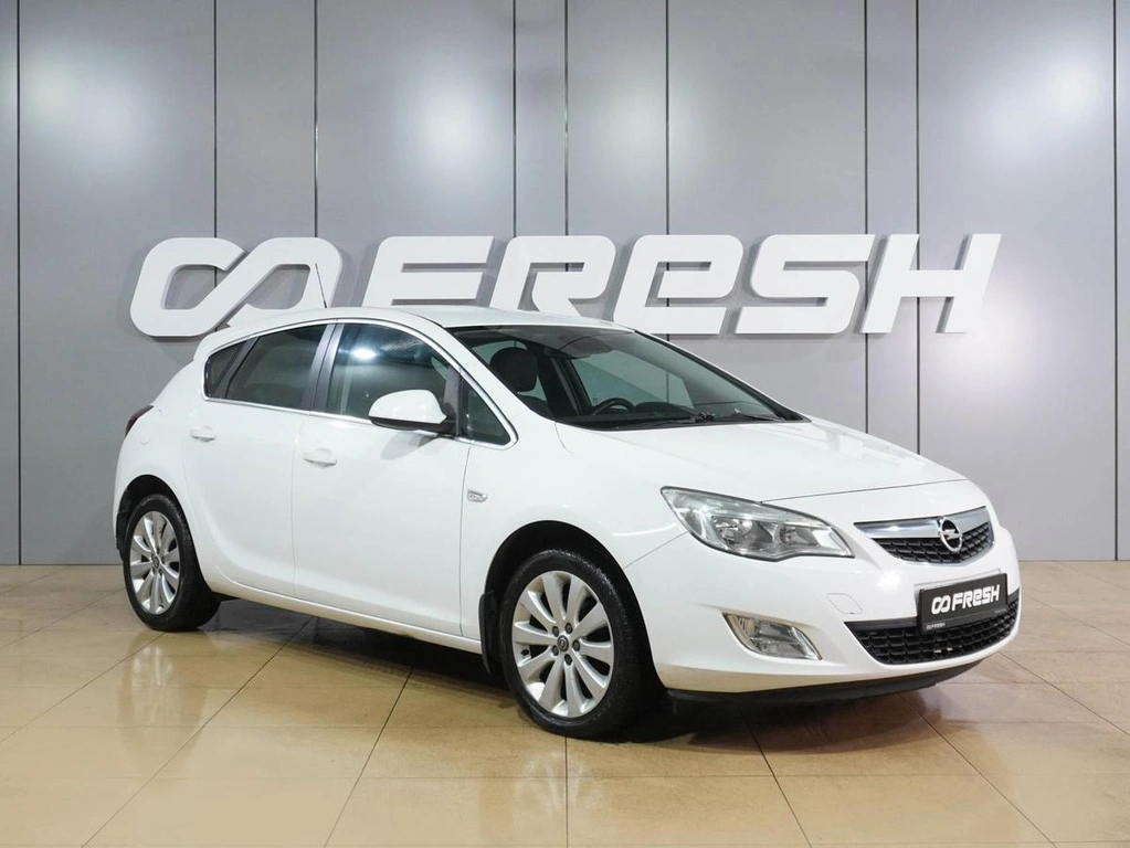 Хетчбэк Opel Astra 2011 года, 829000 рублей, Воронеж