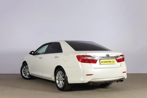 Седан Toyota Camry 2012 года, 2089000 рублей, Новосибирск