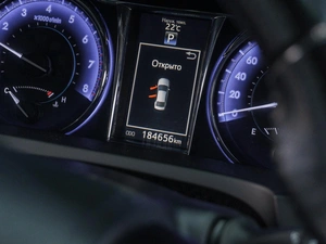 Седан Toyota Camry 2016 года, 2149000 рублей, Сургут
