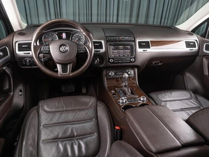 Внедорожник Volkswagen Touareg 2015 года, 2649000 рублей, Тюмень