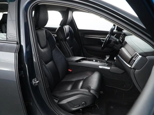 Универсал Volvo V90 Cross Country 2019 года, 2149046 рублей, Москва