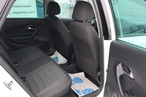 Седан Volkswagen Polo 2016 года, 1300000 рублей, Мирное