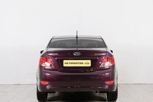 Седан Hyundai Solaris 2013 года, 899000 рублей, Красноярск
