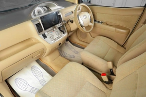 Минивэн Toyota Raum 2003 года, 559000 рублей, Тюмень