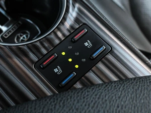 Седан Toyota Camry 2019 года, 2534000 рублей, Кирилловка