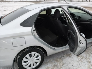 Седан ВАЗ (LADA) Vesta 2017 года, 865000 рублей, Красноярск