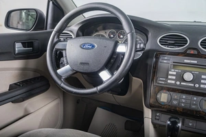 Седан Ford Focus 2006 года, 539000 рублей, Томск