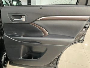 Внедорожник Toyota Highlander 2015 года, 2987000 рублей, Солонцы